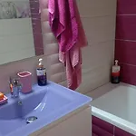 Maja House 1 Case de vacanță