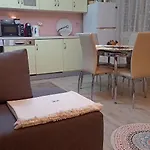 Maja House 1 Case de vacanță