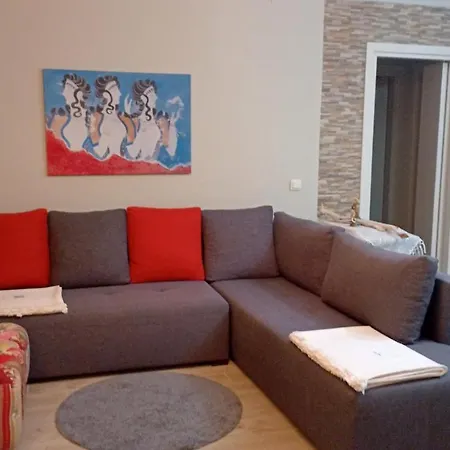 Maja House 1 度假居